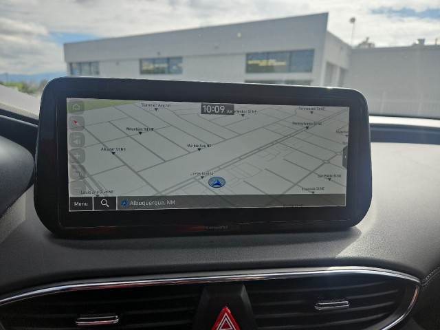 Used 2023  Hyundai SEL image 11