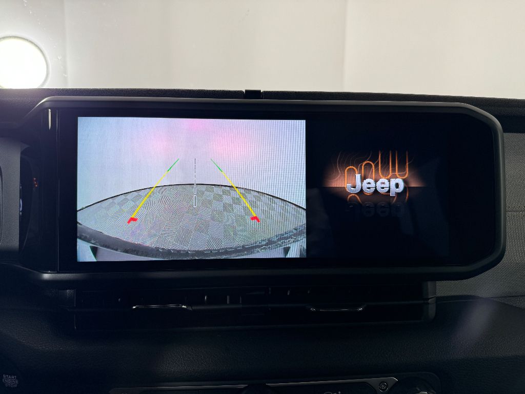 2025 Jeep Wrangler Sport S photo 4