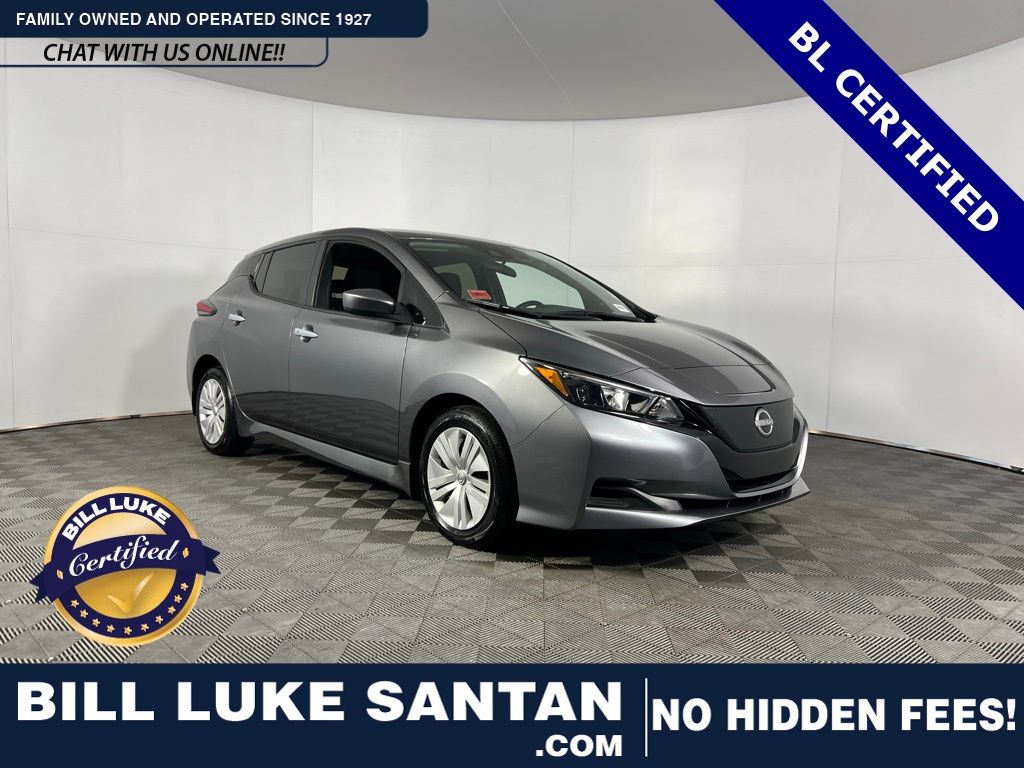 2025 Nissan Leaf S's photo