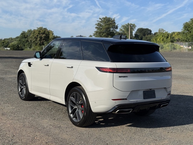 2024 Land Rover Range Rover Sport P400 Dynamic SE photo 2