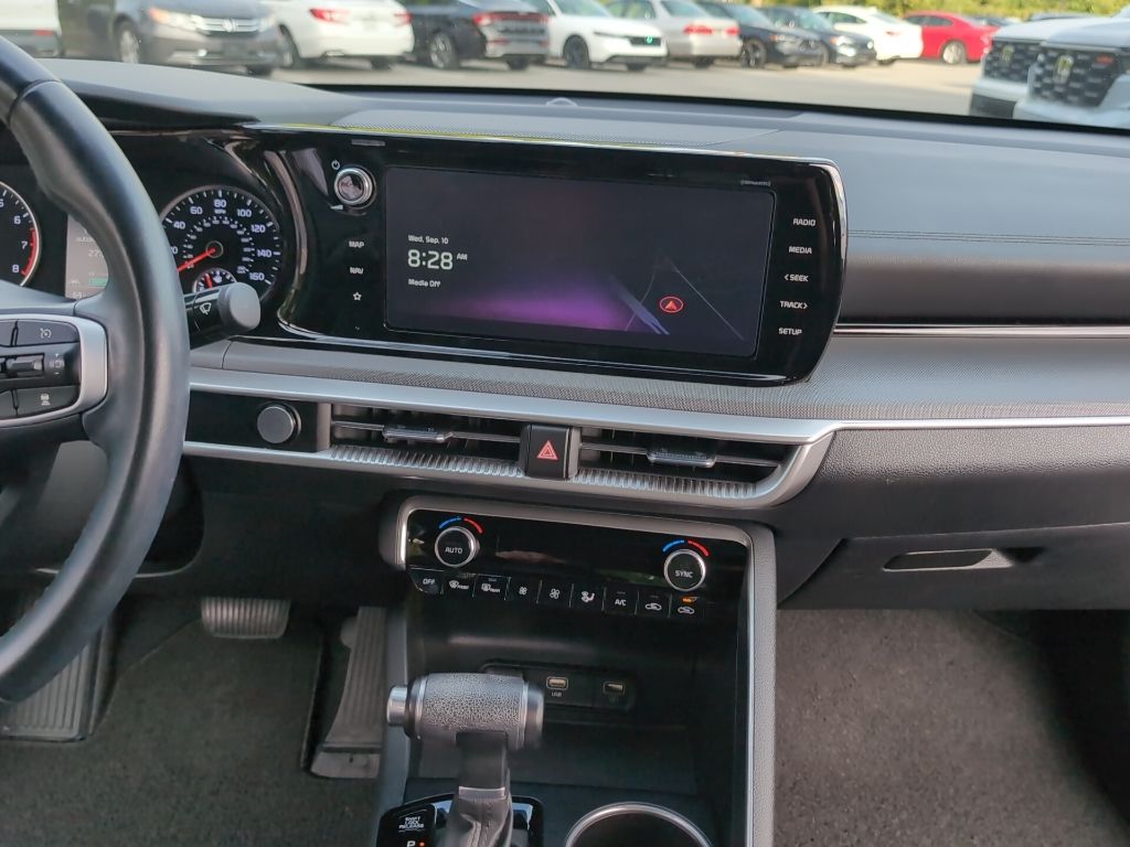 2024 Kia K5 GT-Line photo 16
