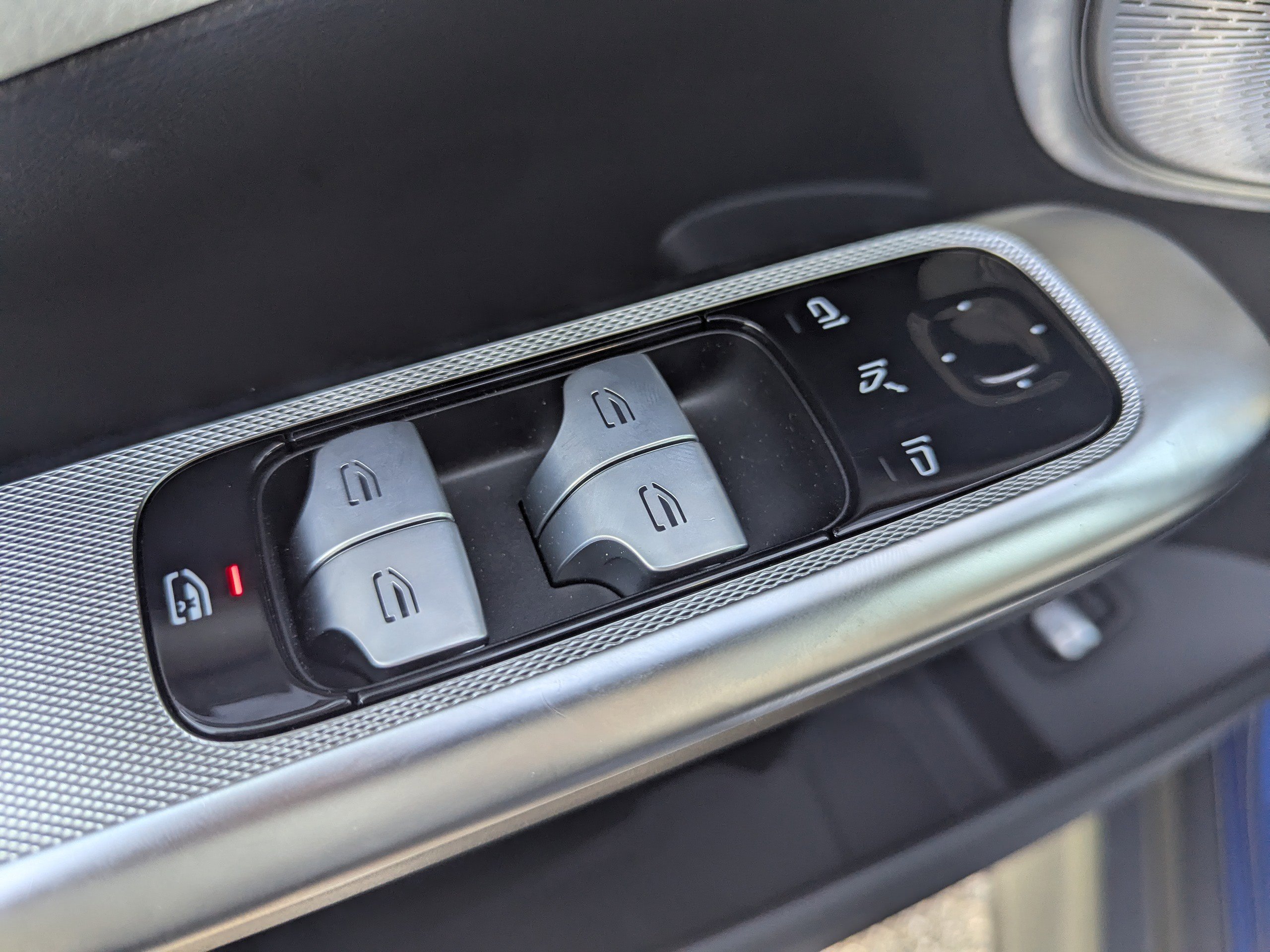 2023 Mercedes Benz GLC 300 photo 19