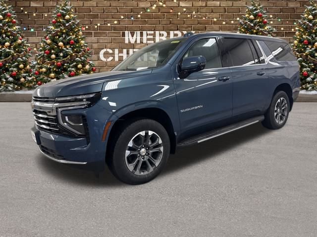 2026 Chevrolet Suburban LT's photo