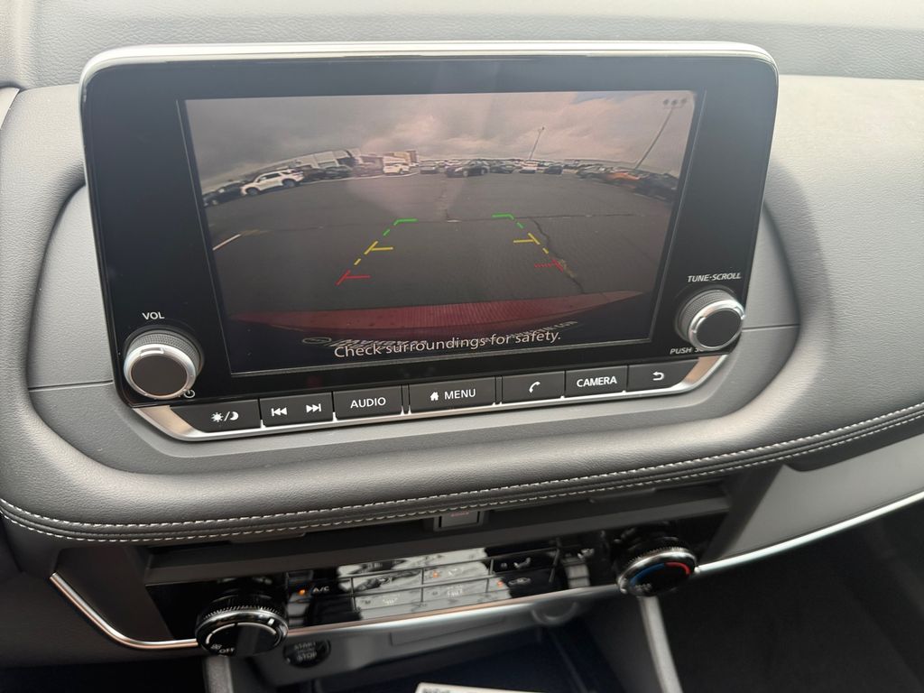 2026 Nissan Rogue S photo 17