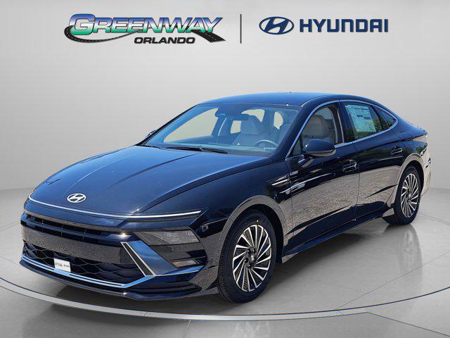 2025 Hyundai Sonata Hybrid SEL photo 2