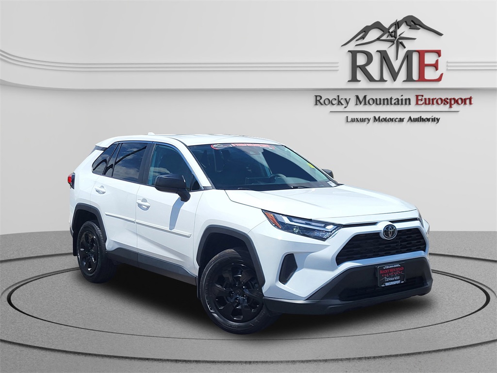 2023 Toyota RAV4 LE