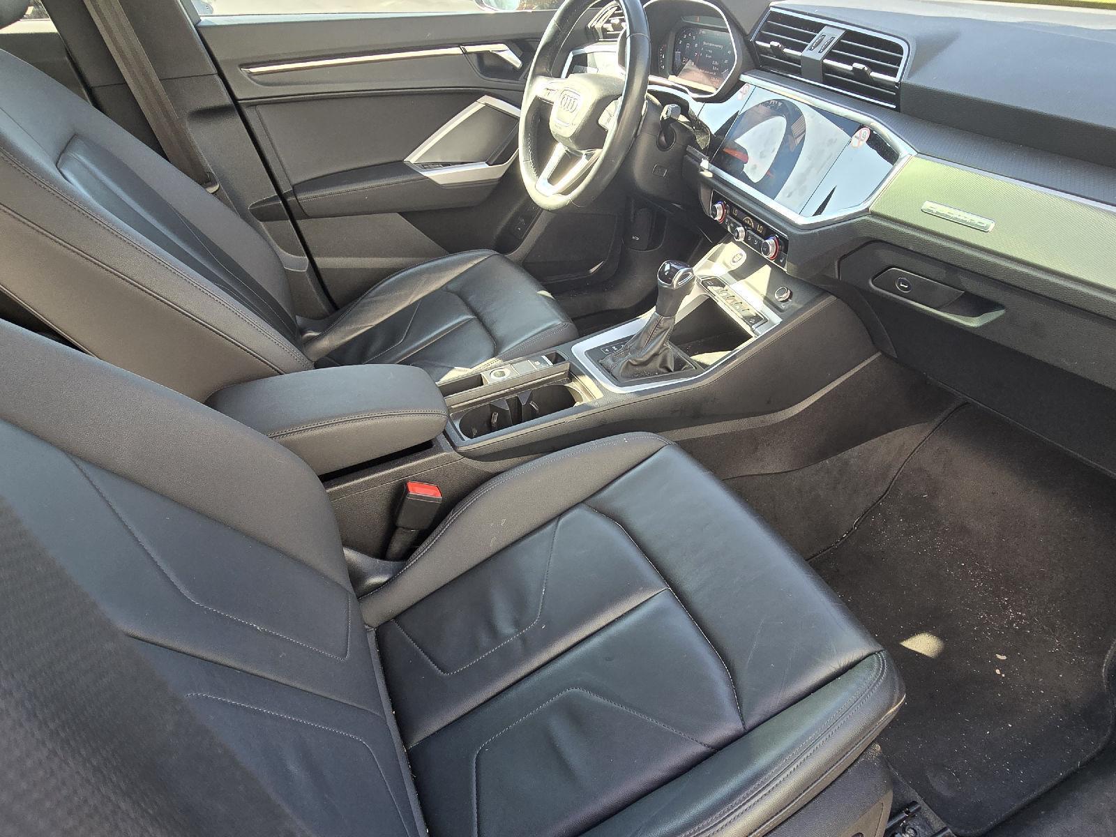 2023 Audi Q3 S line Premium photo 19