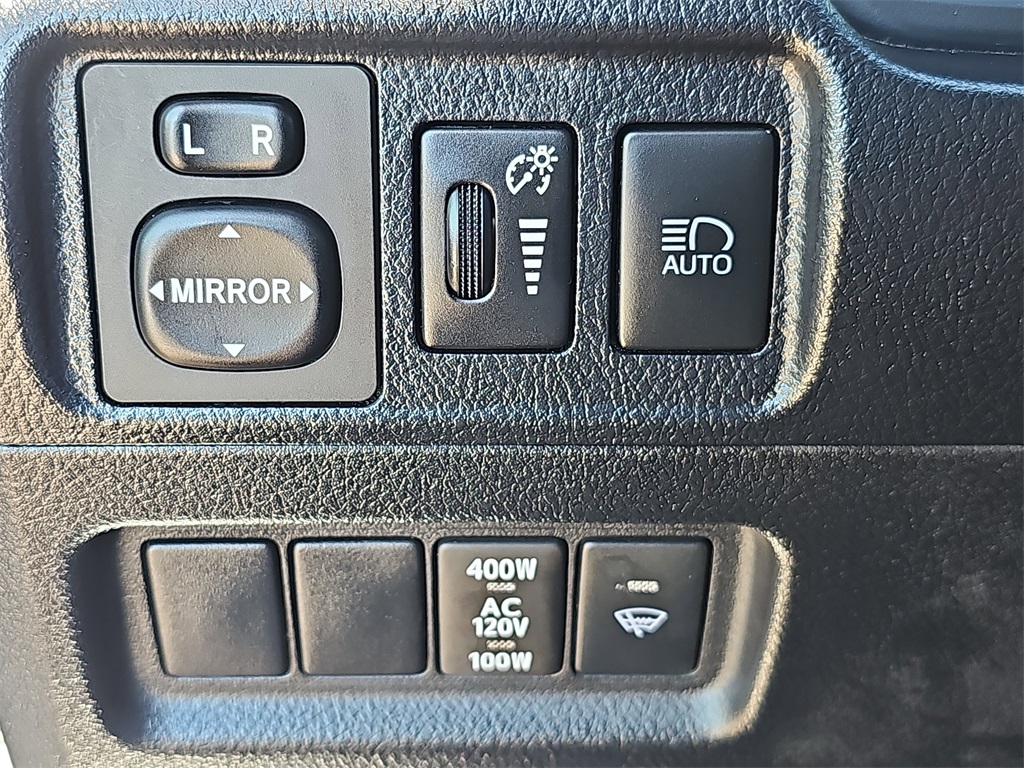 2024 Toyota 4Runner SR5 Premium photo 25