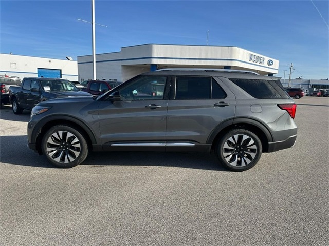 2026 Ford Explorer Platinum photo 2