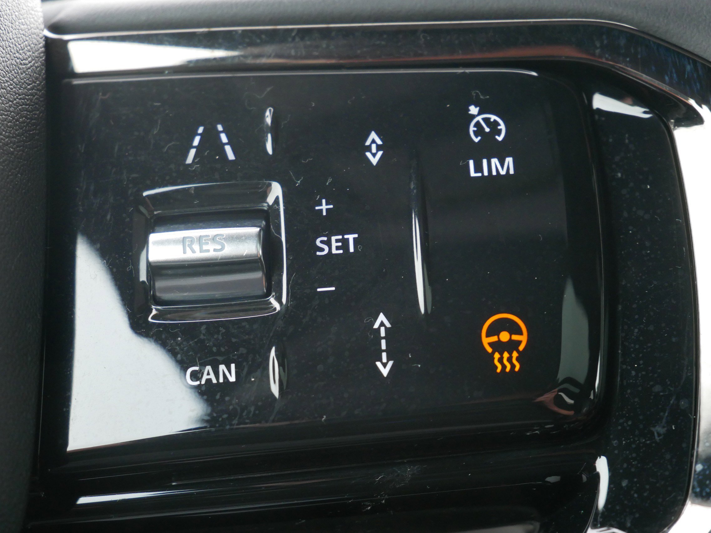 2025 Land Rover Range Rover Evoque S photo 20