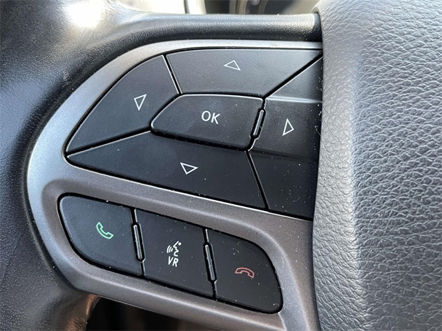 2020 Jeep Cherokee Limited photo 25