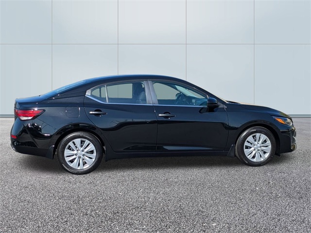 2025 Nissan Sentra S photo 4