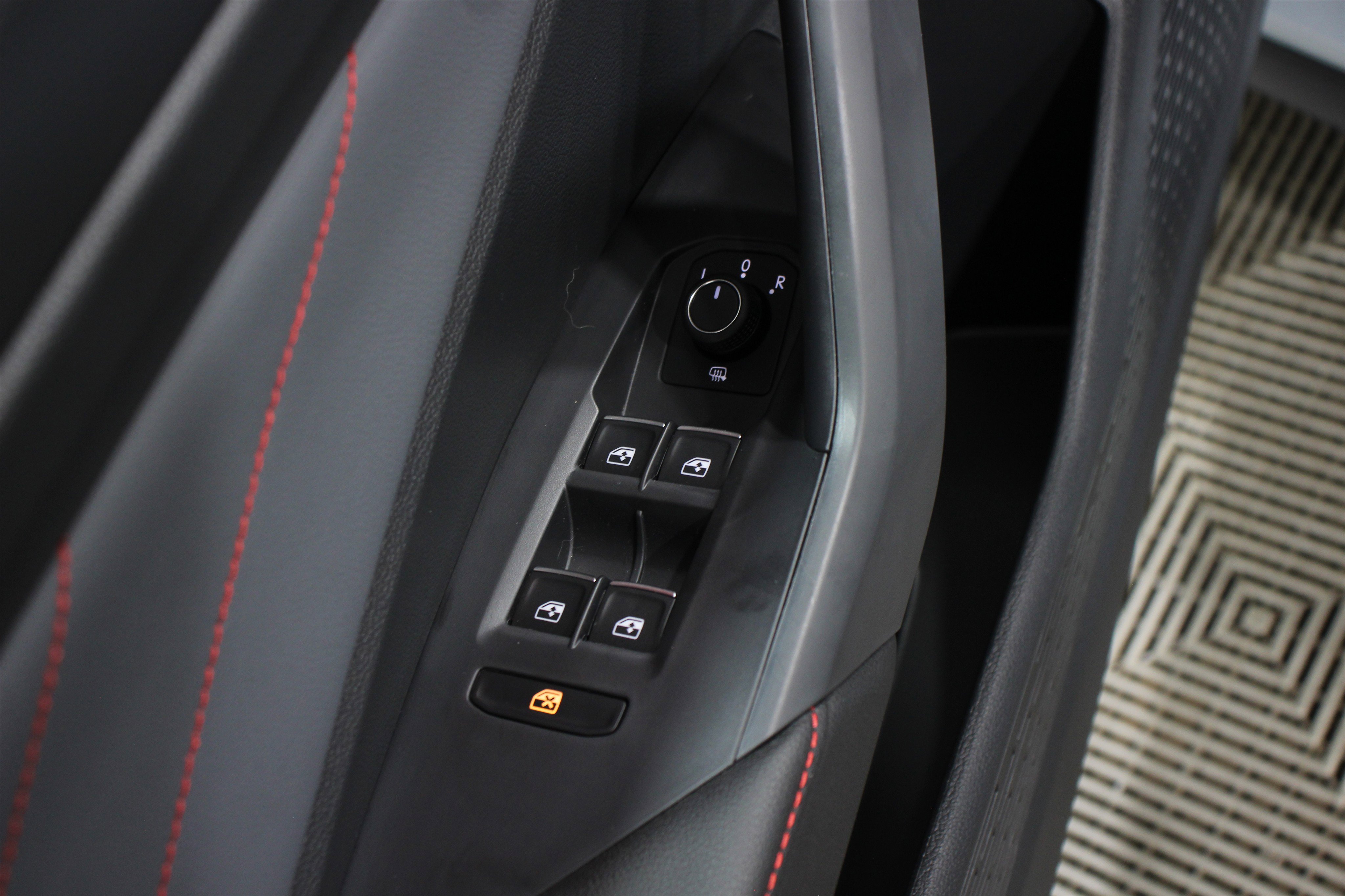 2025 Volkswagen Jetta GLI Autobahn photo 5