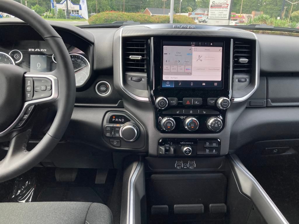 2025 Ram 1500 Big Horn photo 16