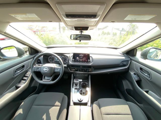 2026 Nissan Rogue S photo 10