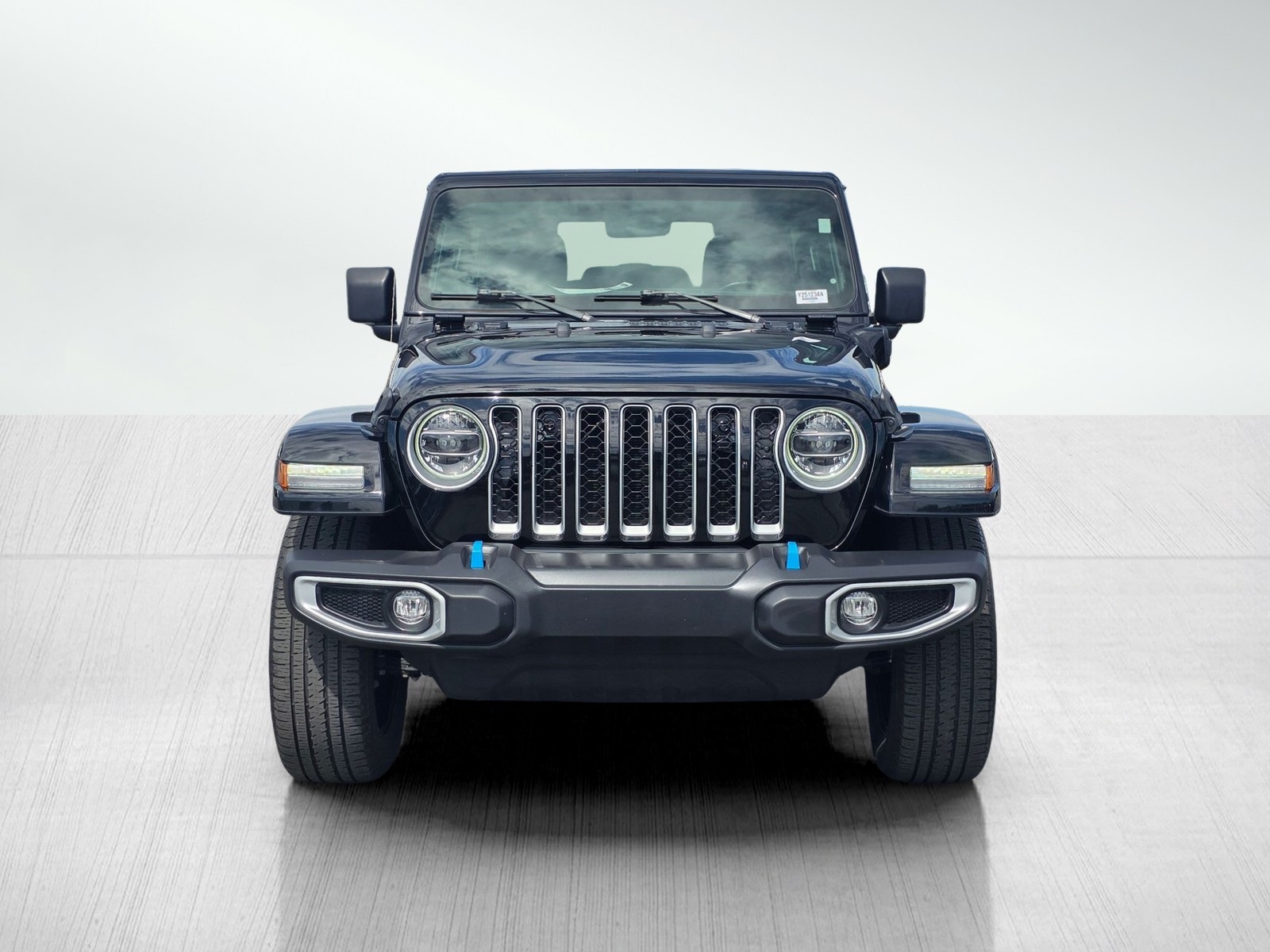 2022 Jeep Wrangler Unlimited Sahara 4xe photo 2