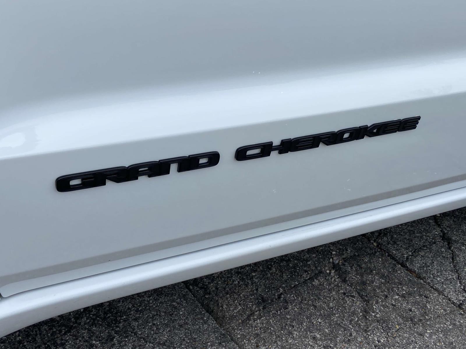 2018 Jeep Grand Cherokee Altitude photo 26