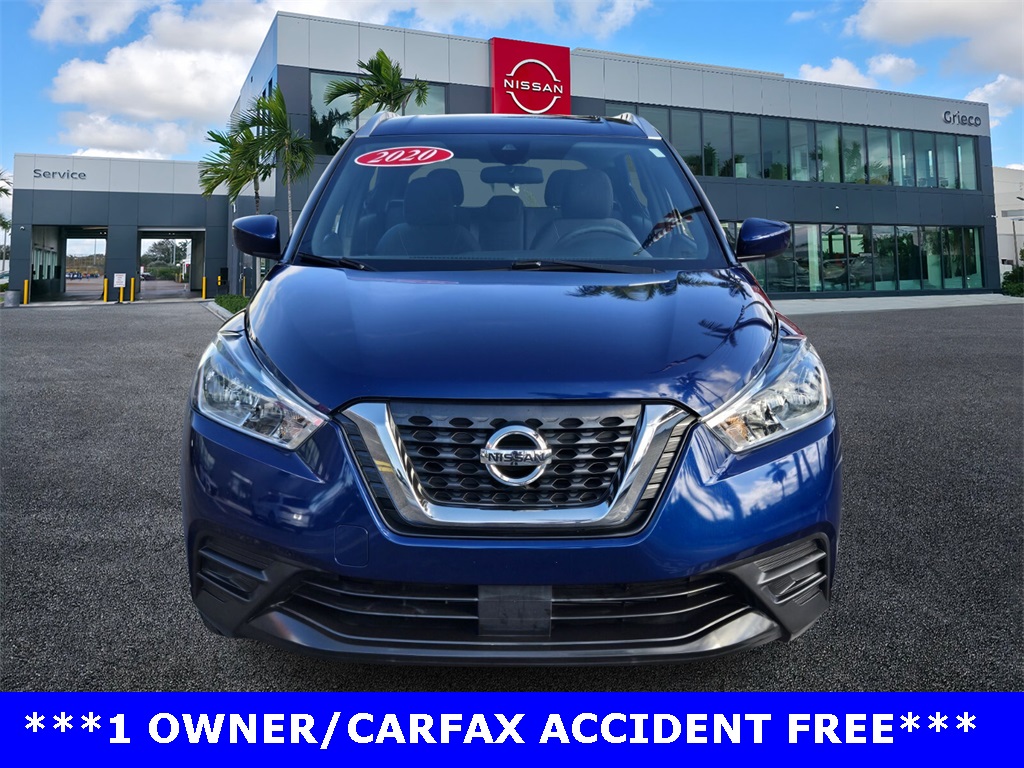 2020 Nissan Kicks SV photo 2