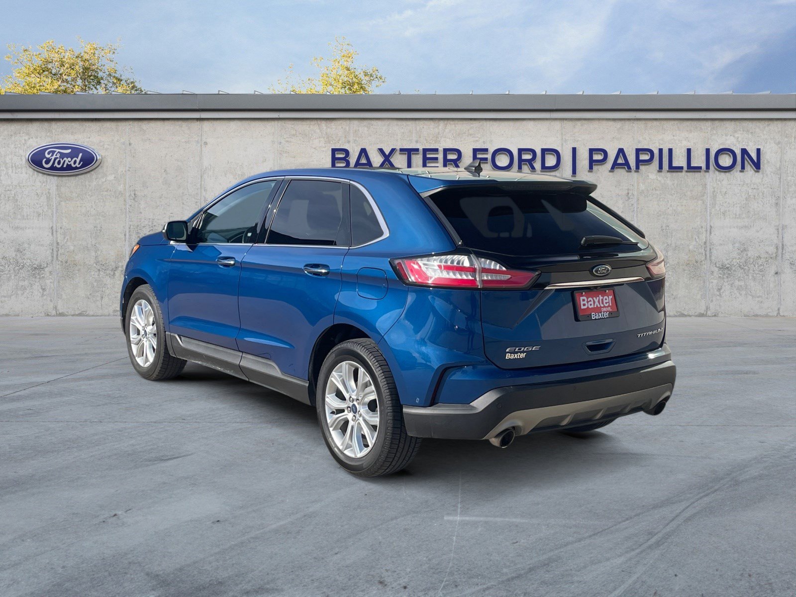 2020 Ford Edge Titanium photo 3