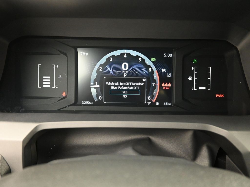 2024 Toyota Tacoma photo 14