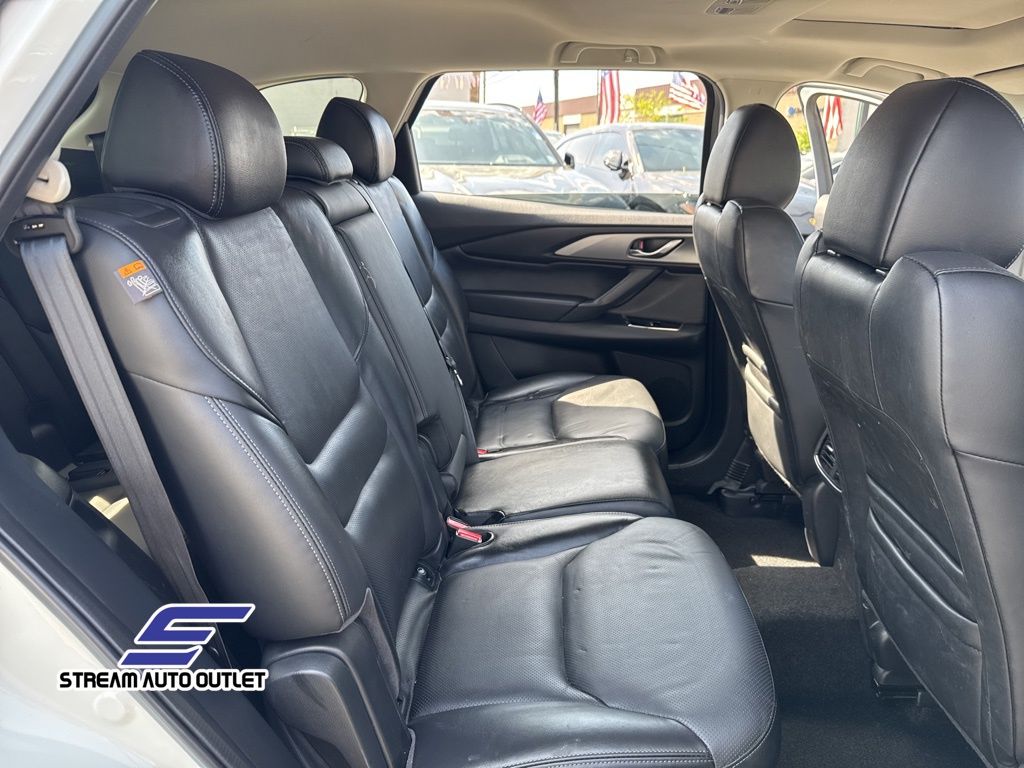2023 Mazda CX-9 Touring photo 33