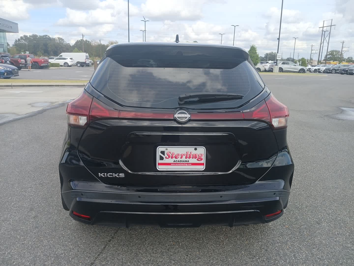 2022 Nissan Kicks S photo 4