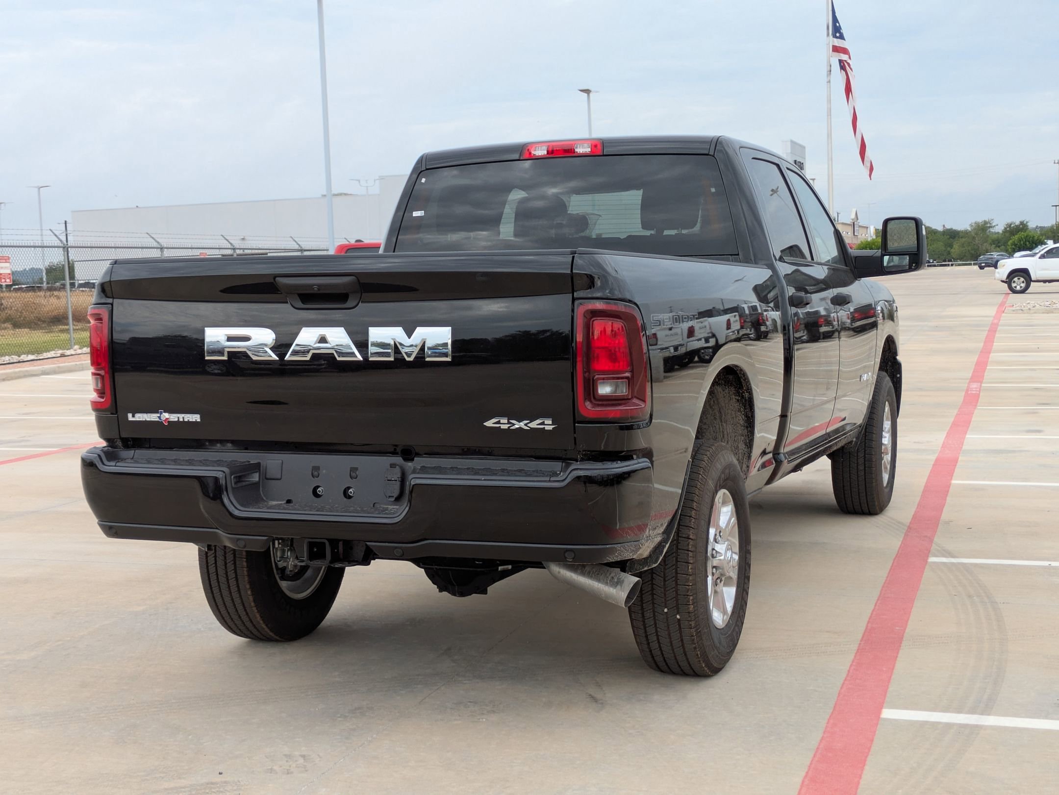 2025 Ram 2500 Big Horn photo 3