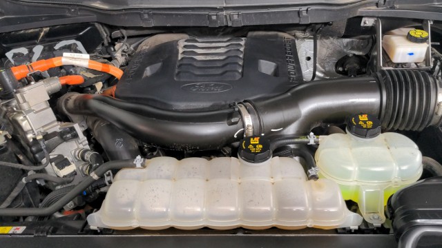 Used 2021 DARK BLUE Ford LARIAT image 33