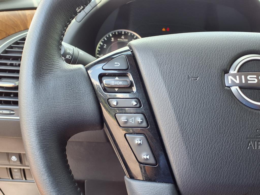 2023 Nissan Armada SL photo 15