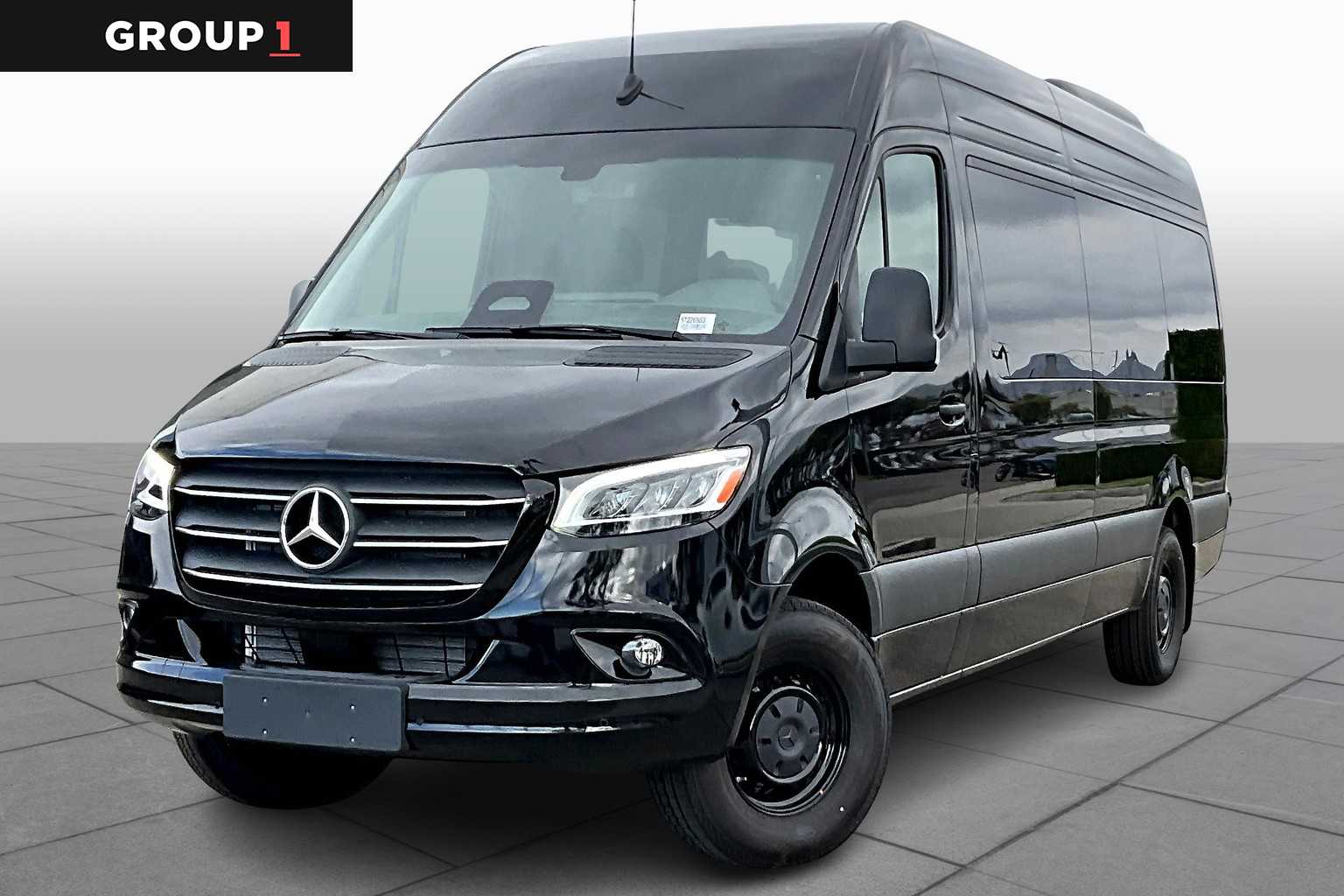 2025 Mercedes-Benz Sprinter Crew Van