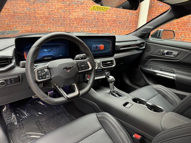 2025 Ford Mustang EcoBoost Premium photo 10