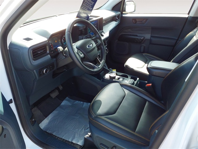 2023 Ford Maverick Lariat photo 9