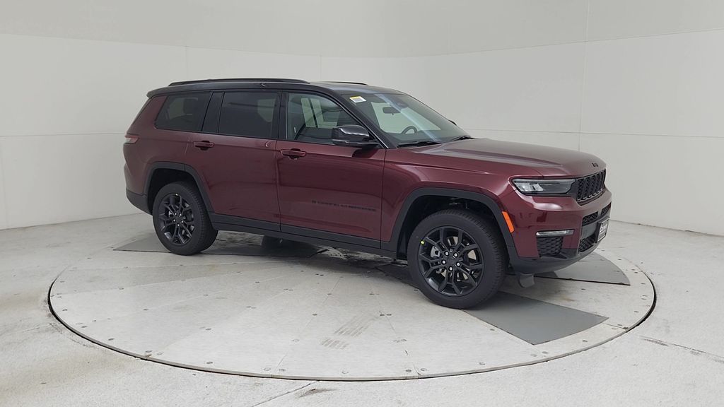 2025 Jeep Grand Cherokee Limited photo 2