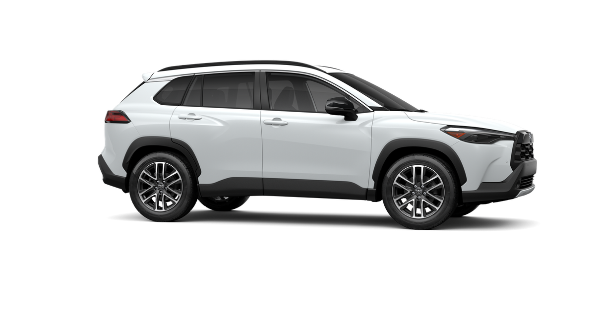 2026 Toyota Corolla Cross XLE photo 43
