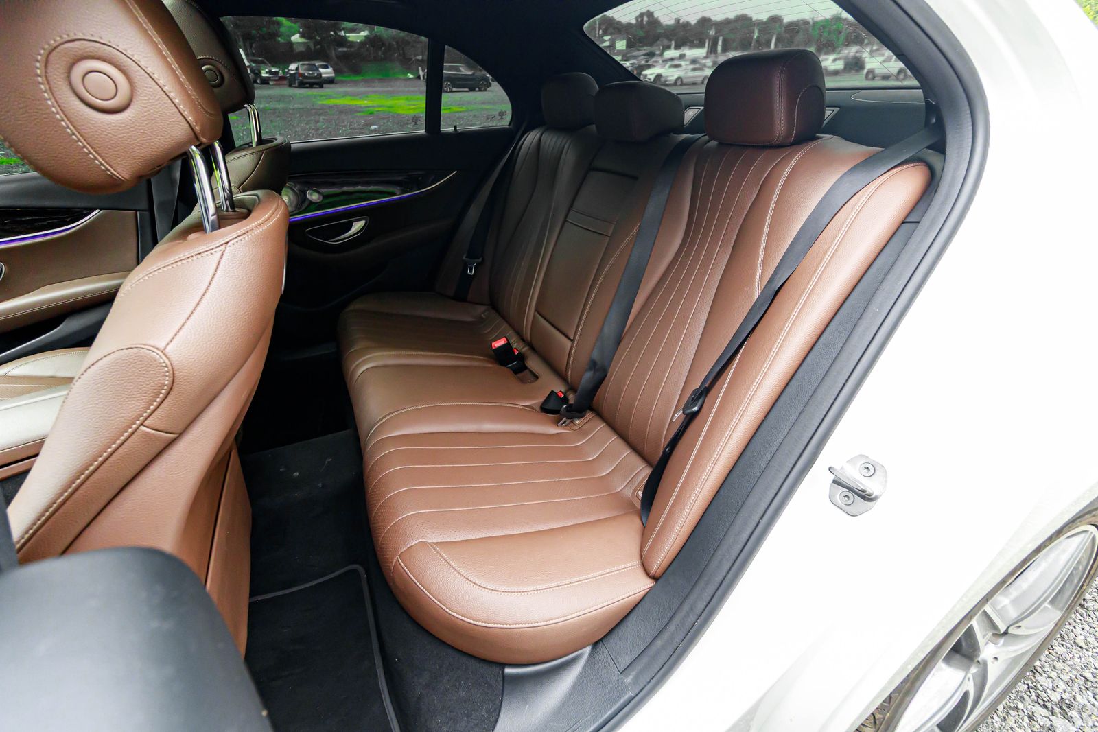 2018 Mercedes Benz E 300 photo 14