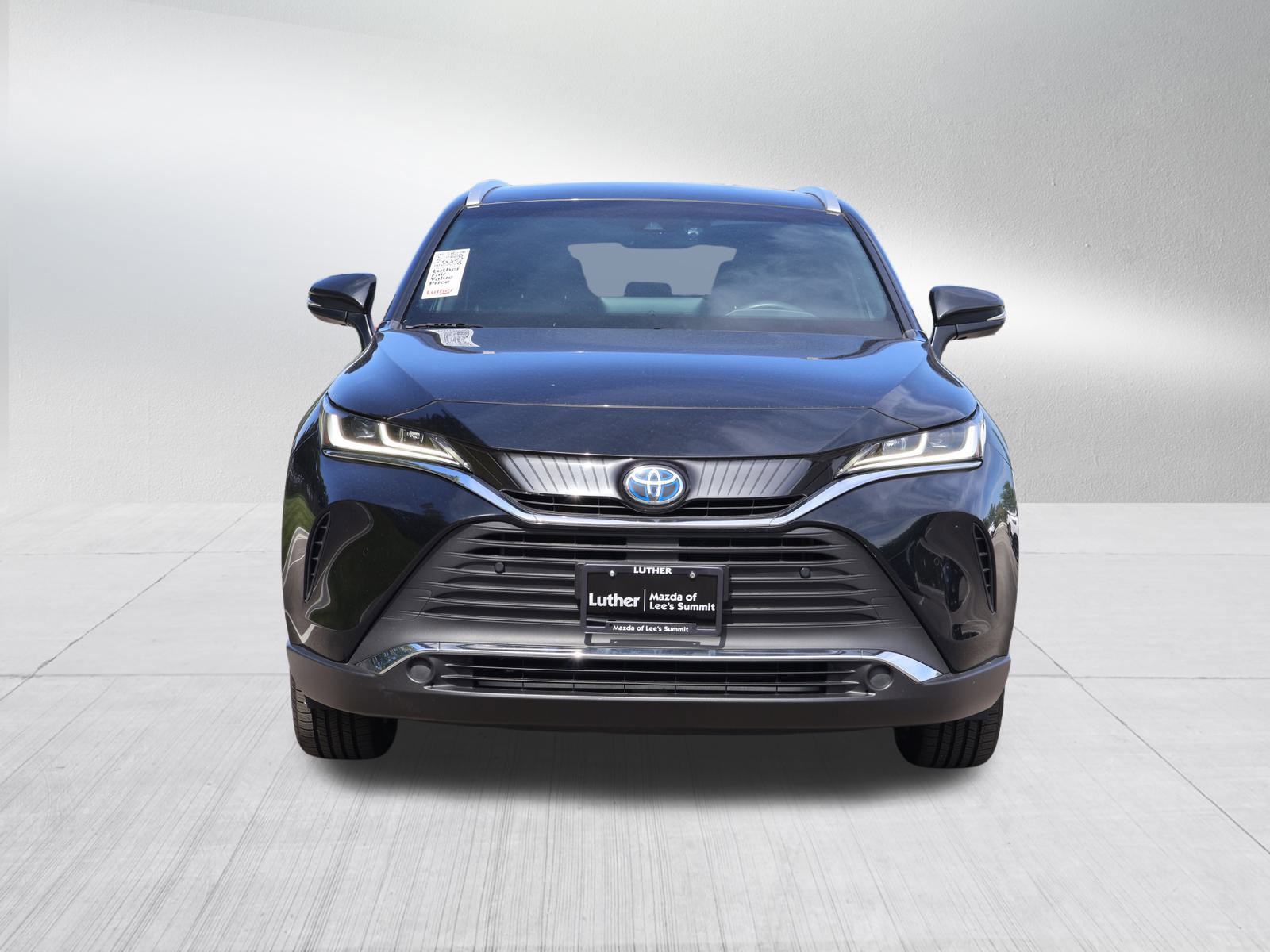 Used 2022 Toyota Venza XLE with VIN JTEAAAAHXNJ110272 for sale in Kansas City
