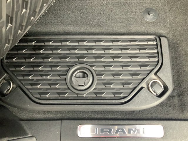 2022 Ram 1500 Laramie photo 20