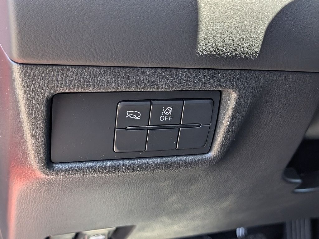 2025 Mazda CX-5 2.5 Select photo 22