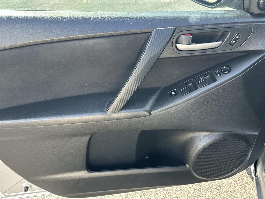 2012 Mazda Mazda3 Touring photo 23