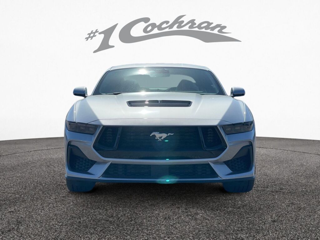 2025 Ford Mustang GT Premium photo 2