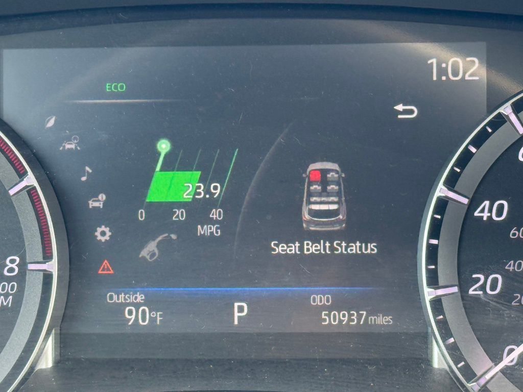 2023 Toyota Highlander XLE photo 2