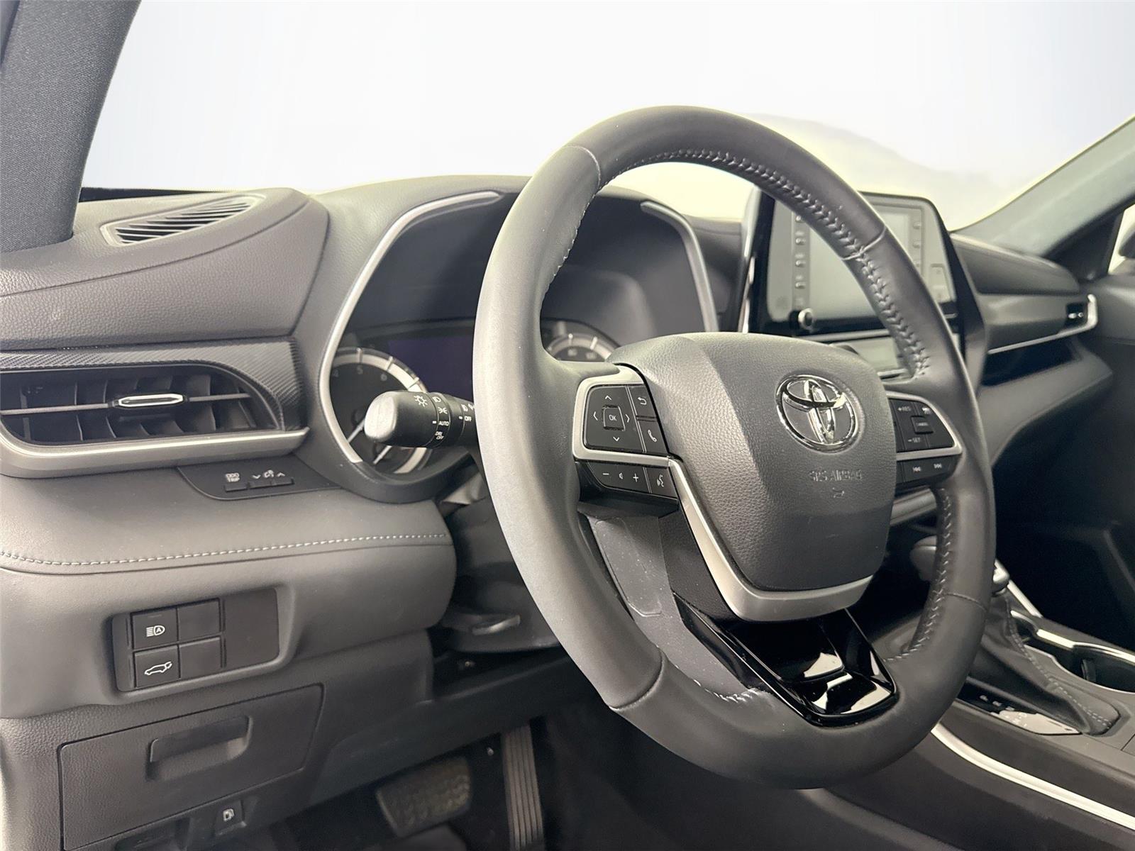 2022 Toyota Highlander XSE photo 10