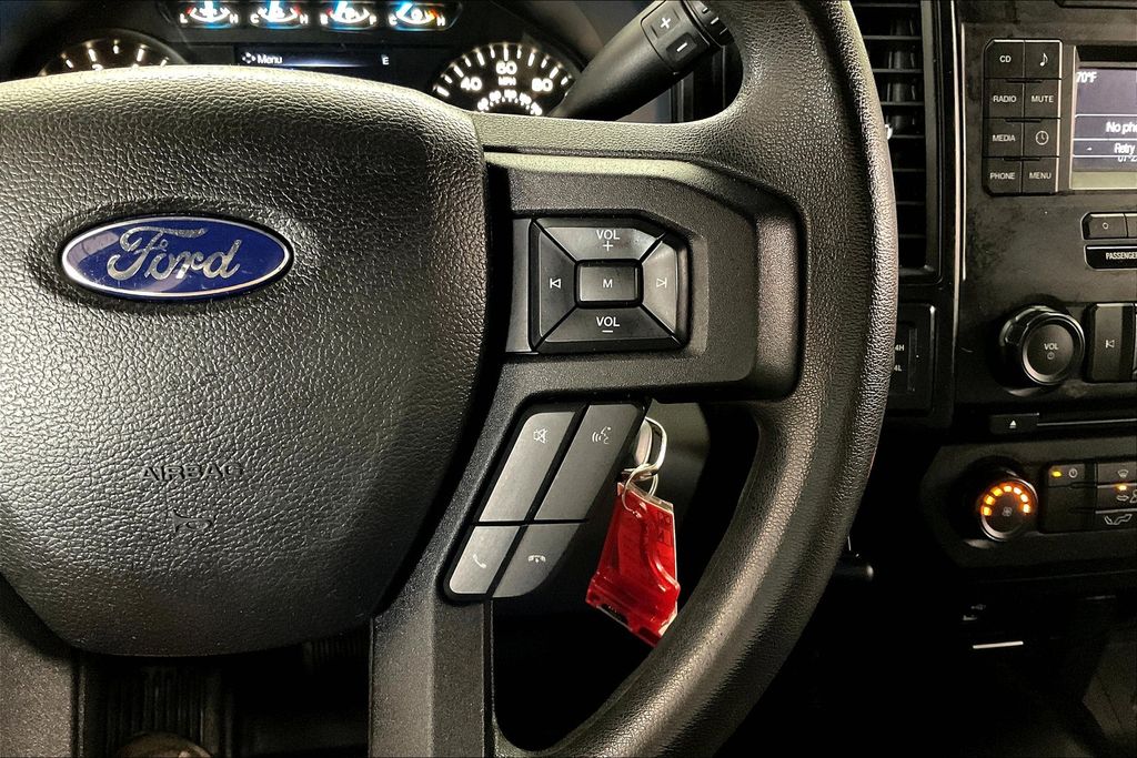 2016 Ford F-150 XL photo 19