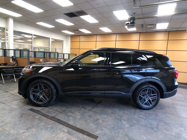 2026 Ford Explorer ST photo 4