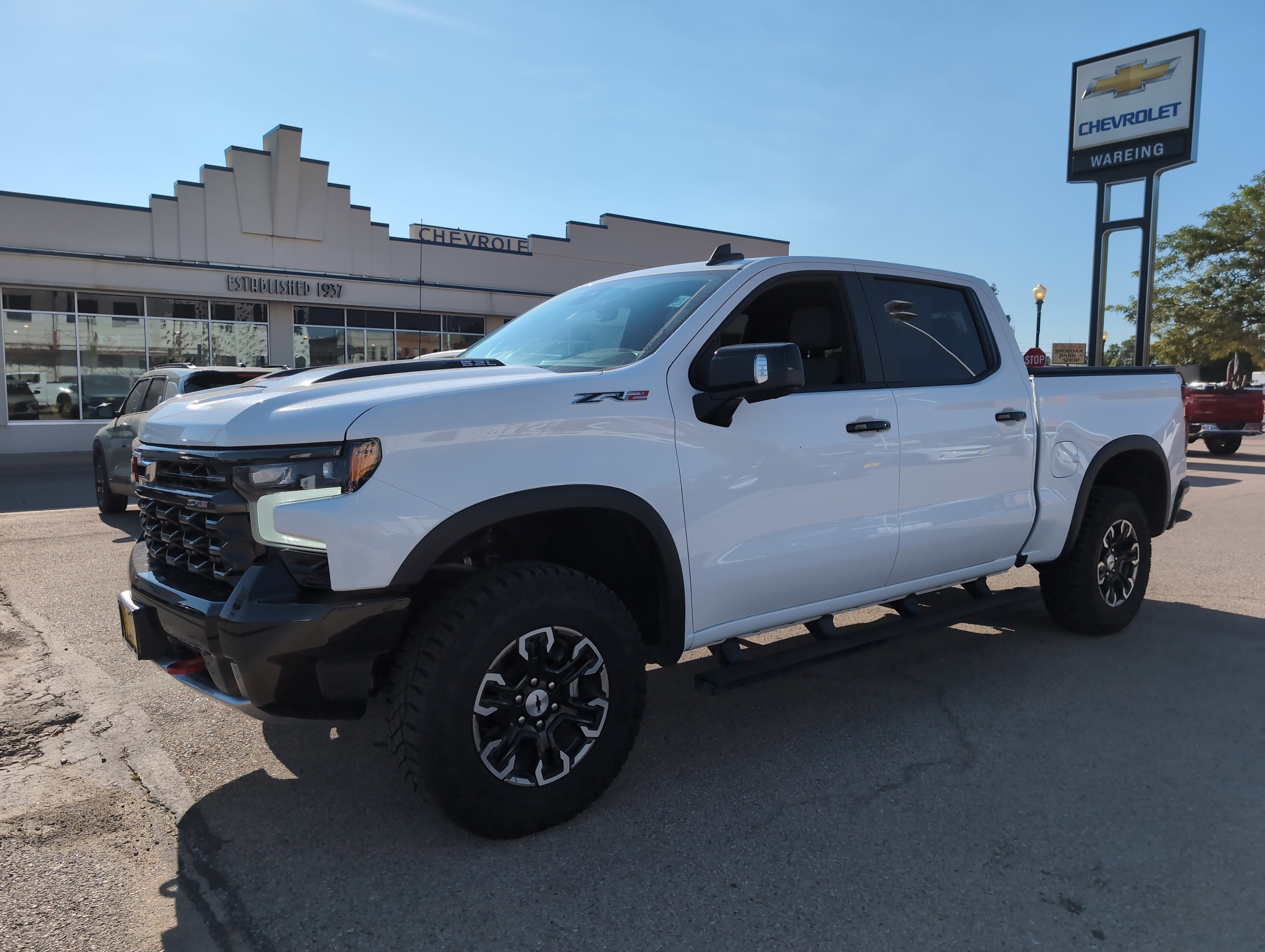 2024 Chevrolet Silverado 1500 ZR2 photo 3