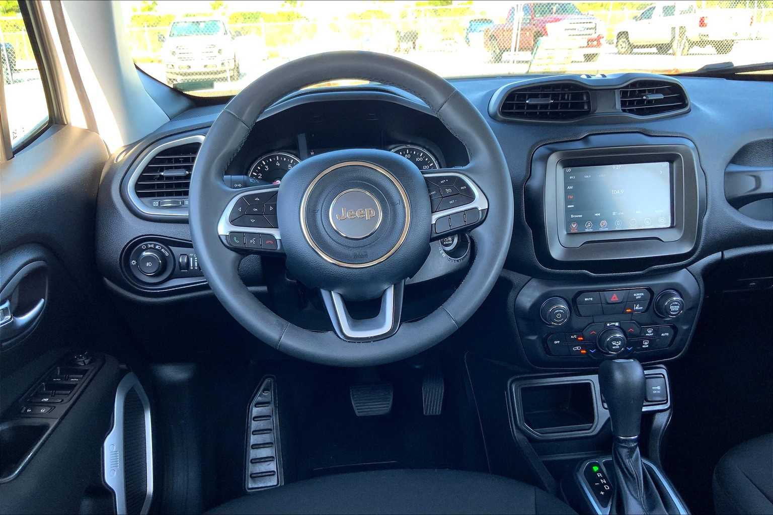 2021 Jeep Renegade Latitude photo 5