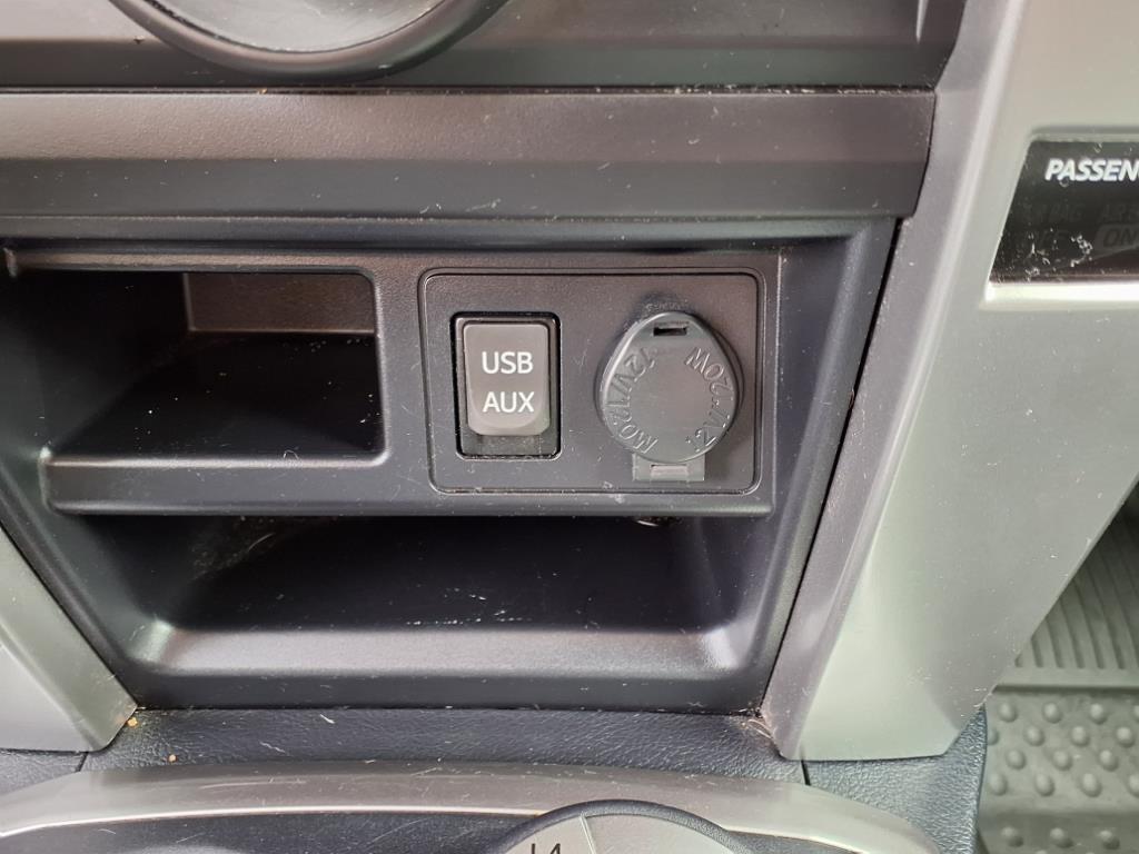 2019 Toyota 4Runner SR5 Premium photo 17