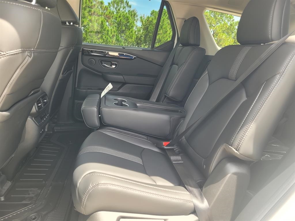 2025 Honda Pilot Touring photo 13