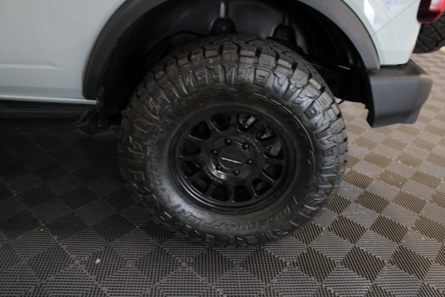 2023 Ford Bronco Base photo 16