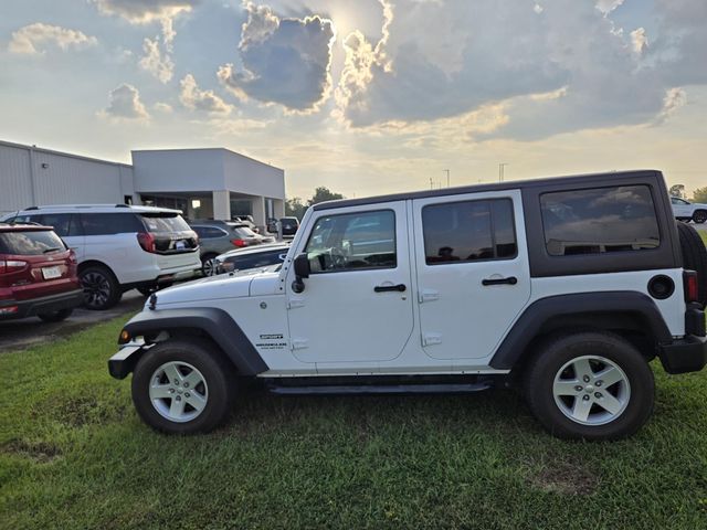 2017 Jeep Wrangler Unlimited Sport photo 2